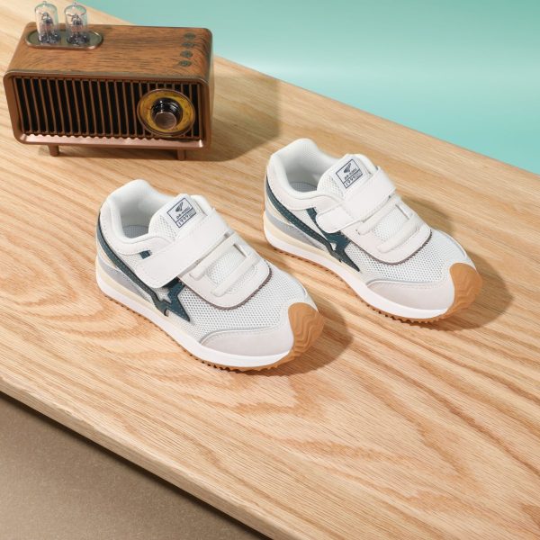 Retro Inspired Sneakers with Detail for Kids