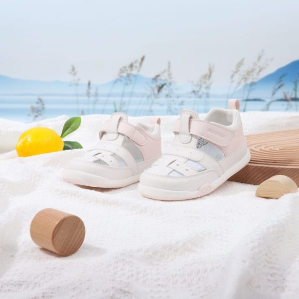 White and pink sandals with star accents